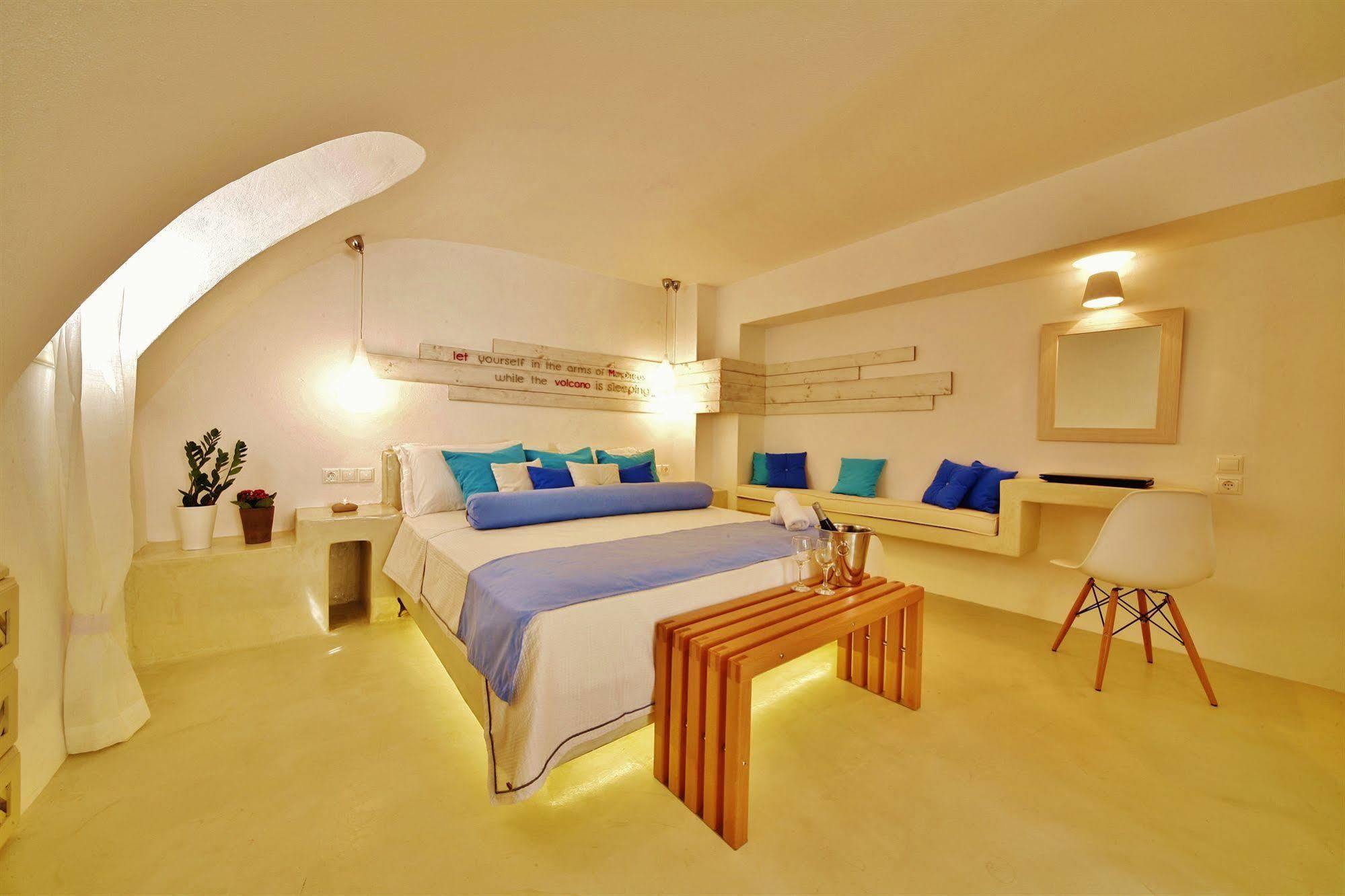Chroma Suites Oía Exterior foto